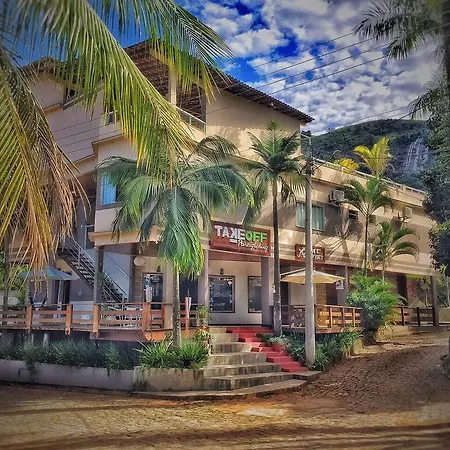 Pousada Fora Do Ar Takeoff Hotel Alfredo Chaves Exterior foto